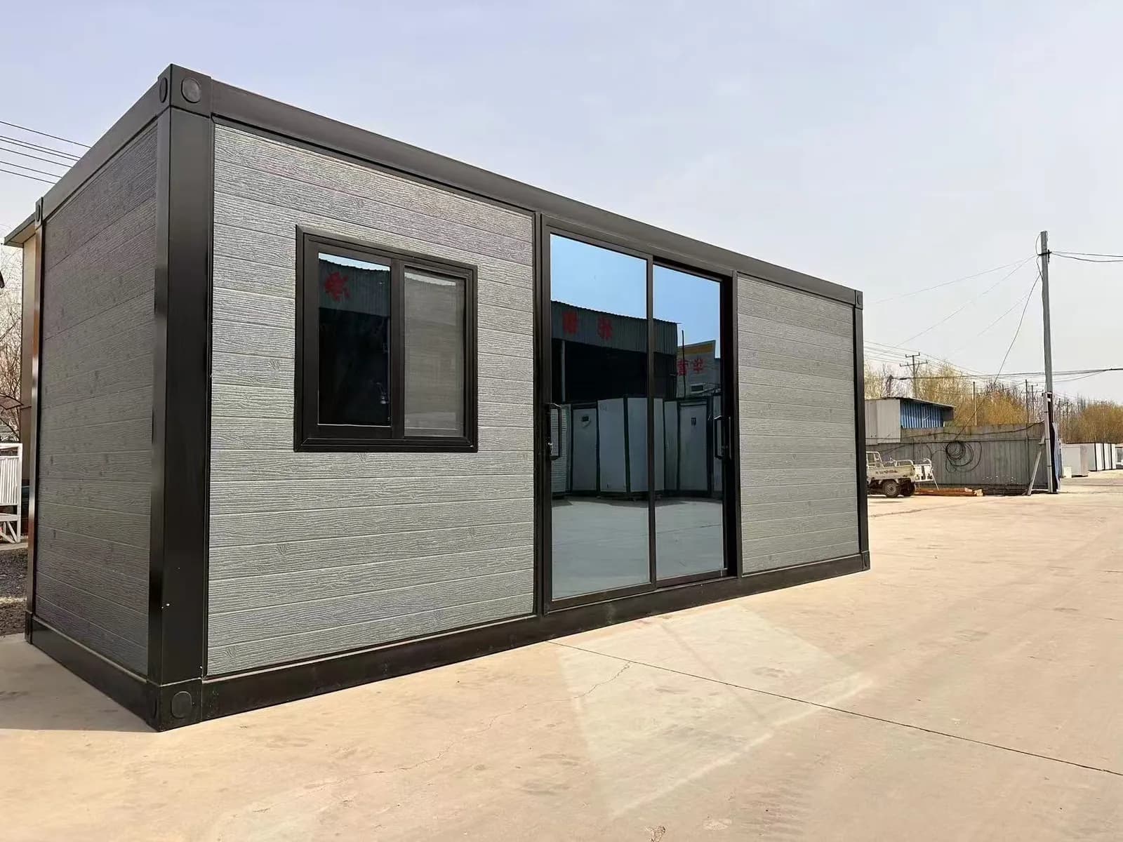 Ready 20 exterior